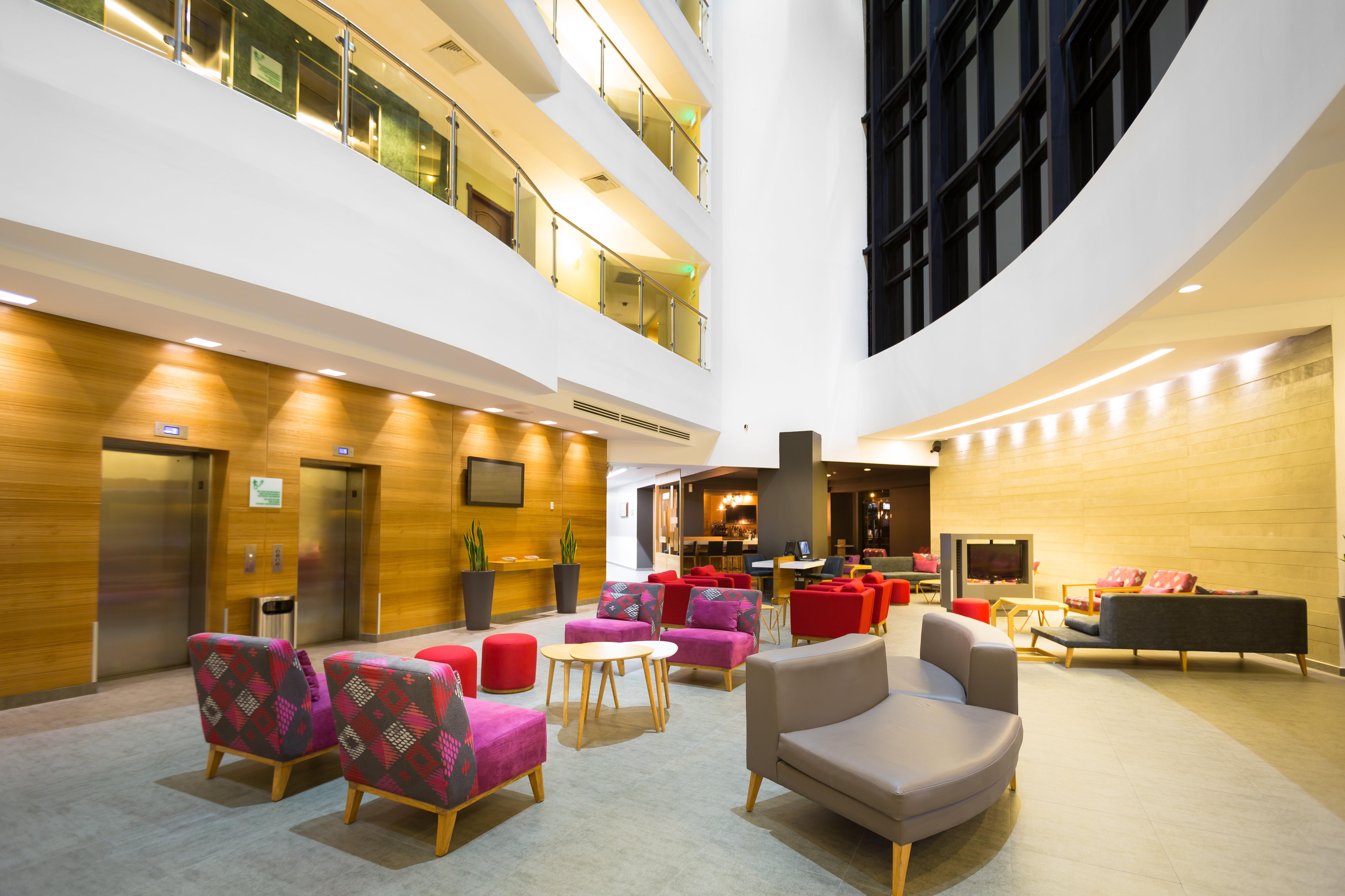 Holiday Inn San Salvador, an IHG Hotel Bagian luar foto