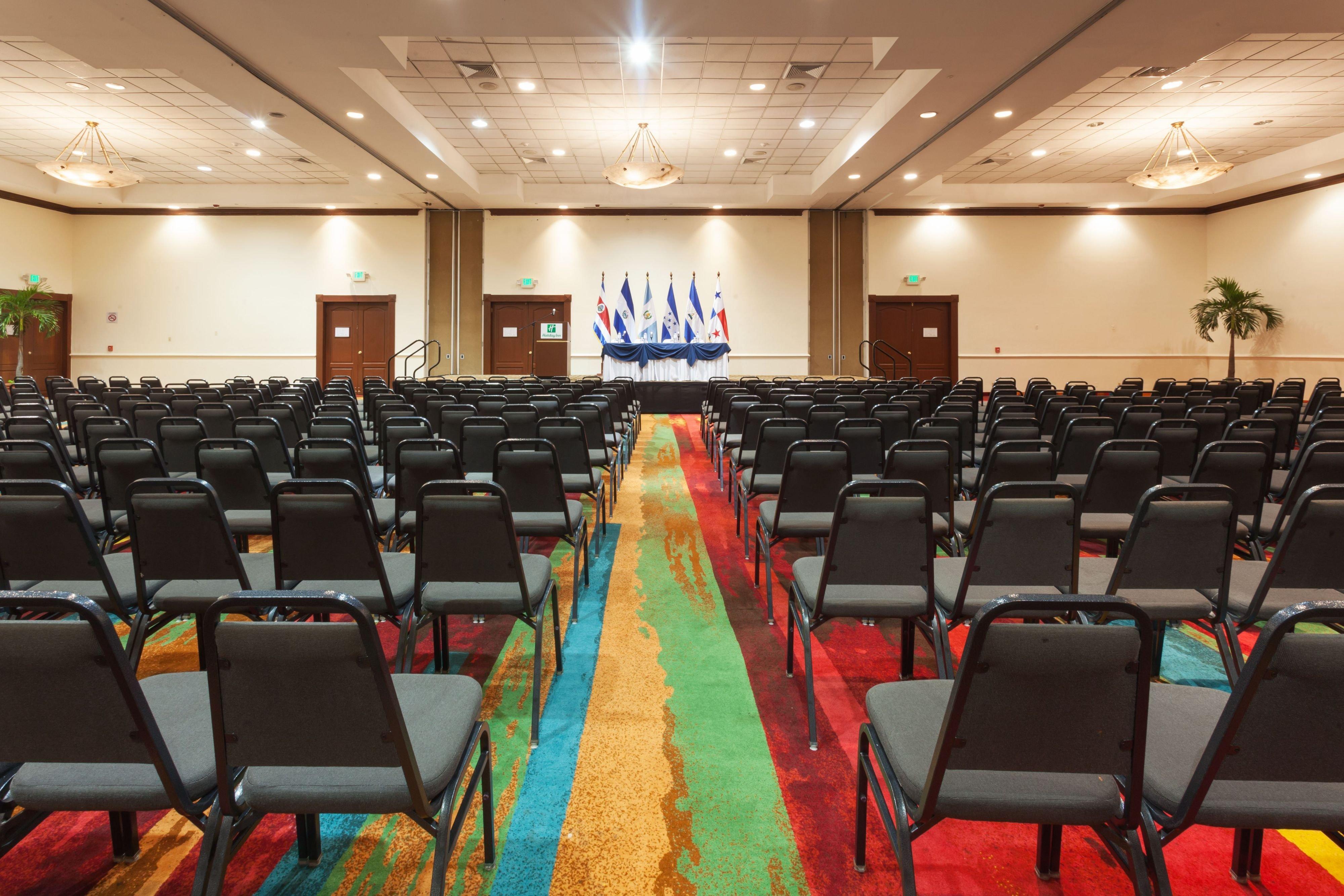 Holiday Inn San Salvador, an IHG Hotel Bagian luar foto