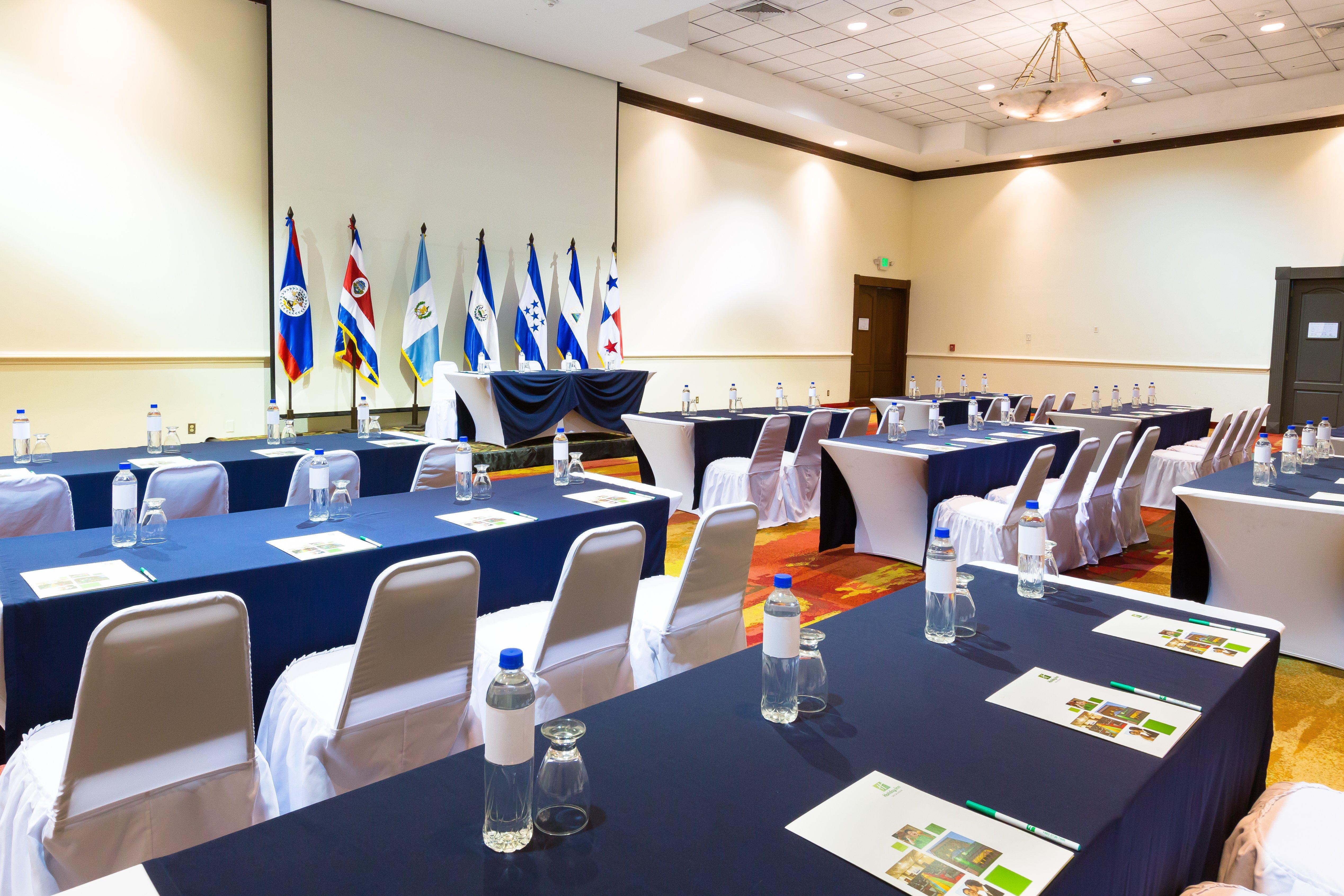 Holiday Inn San Salvador, an IHG Hotel Bagian luar foto